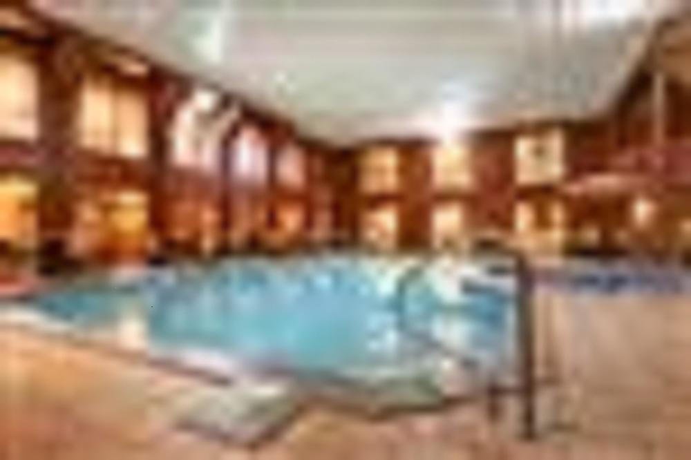 Best Western Plus Dockside Waterfront Inn Маккино Сити Экстерьер фото