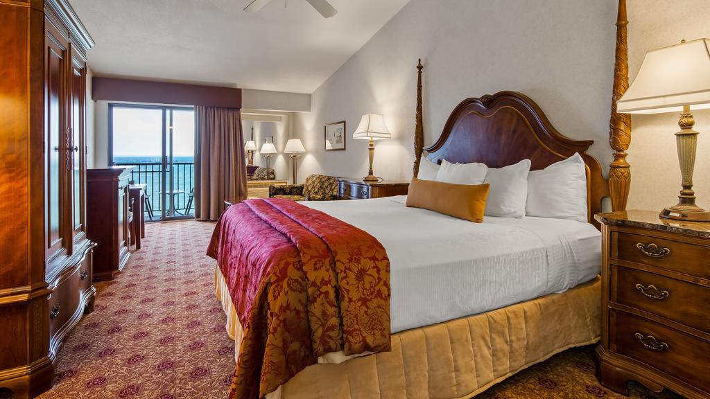 Best Western Plus Dockside Waterfront Inn Маккино Сити Экстерьер фото